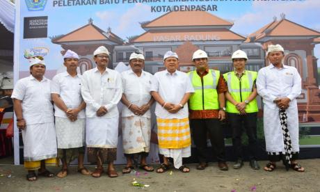 Peletakan Batu Pertama Pembangunan Pasar Badung