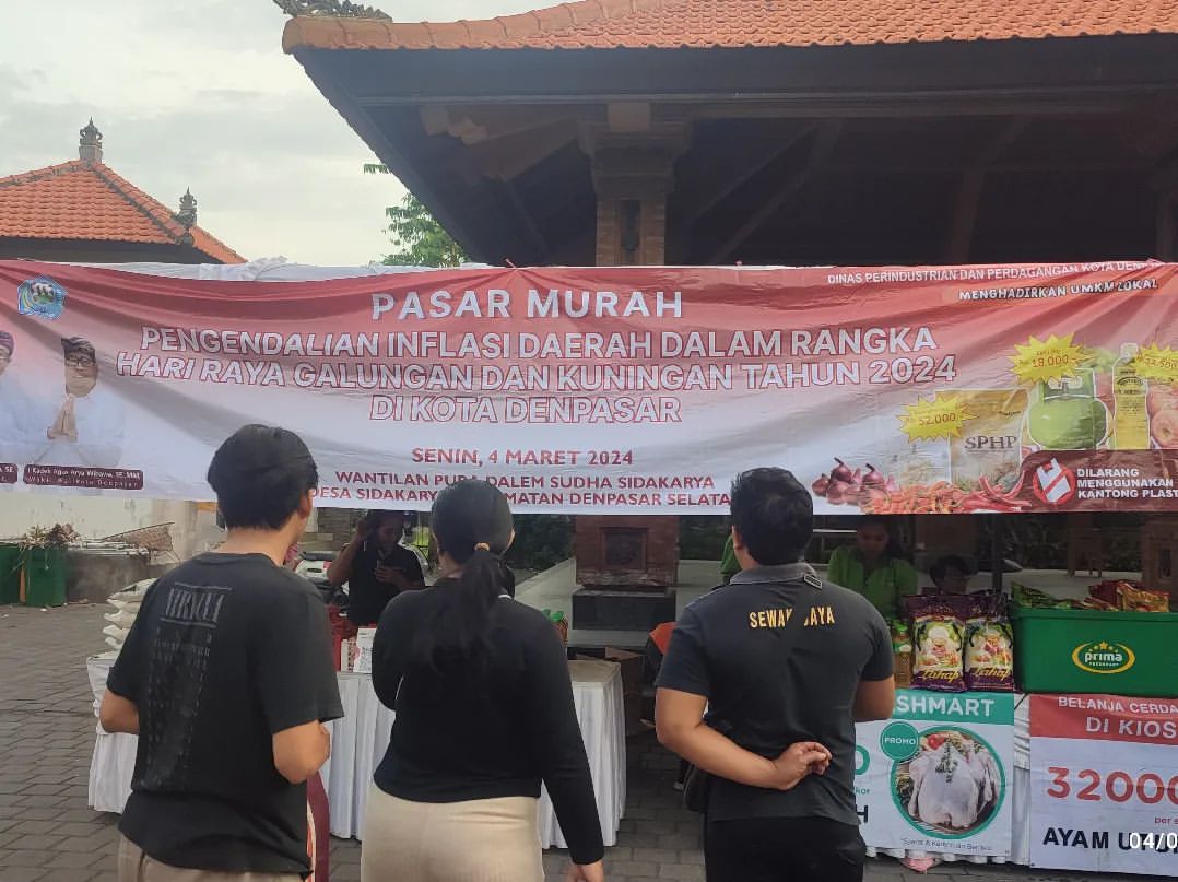 Pasar Murah Yang Diadakan Oleh Dinas Perindustrian dan Perdagangan Kota Denpasar bekerjasama dengan Tim Pengendalian Inflasi Daerah (TPID) Kota Denpasar 