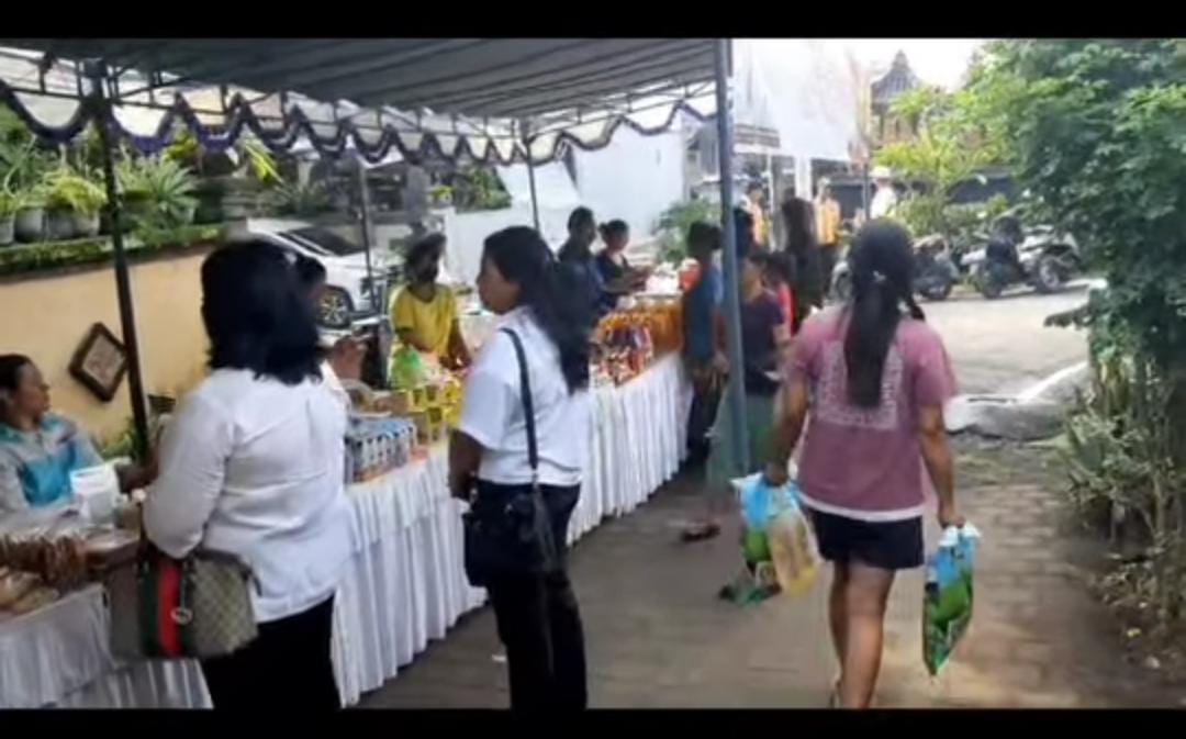 Pelaksanaan Kegiatan Pasar Murah Dalam Rangka HUT Kota Denpasar Ke-237 Yang Dilaksanakan Di Jalan Sari Sedana VIII, Desa Ubung Kaja, Kecamatan Denpasar Utara