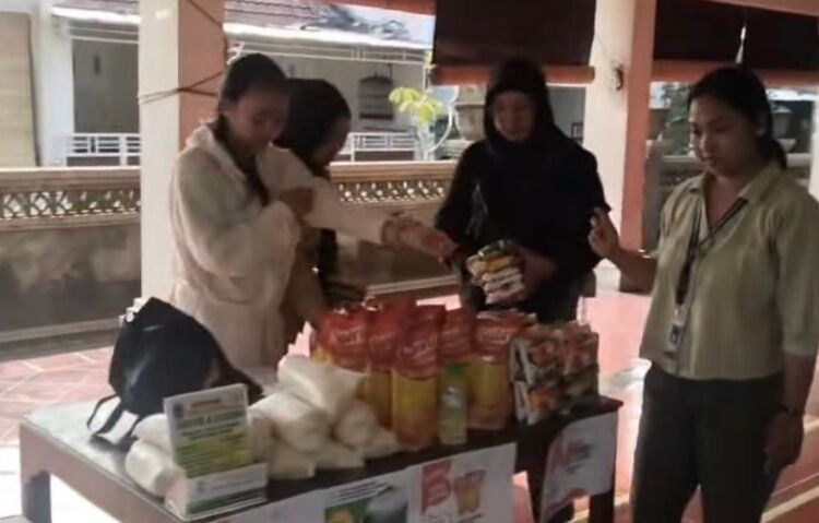 Pelaksanaan Kegiatan Pasar Murah Dalam Rangka Pengendalian Inflasi Daerah Di Kota Denpasar Yang Bertempat Di Balai Banjar Panca Kertha, Desa Tegal Kertha Kecamatan Denpasar Barat