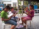 HARI RAYA PAGERWESI TAK SURUTKAN MINAT PENGUNJUNG DENPASAR BOOK GREAT SALE